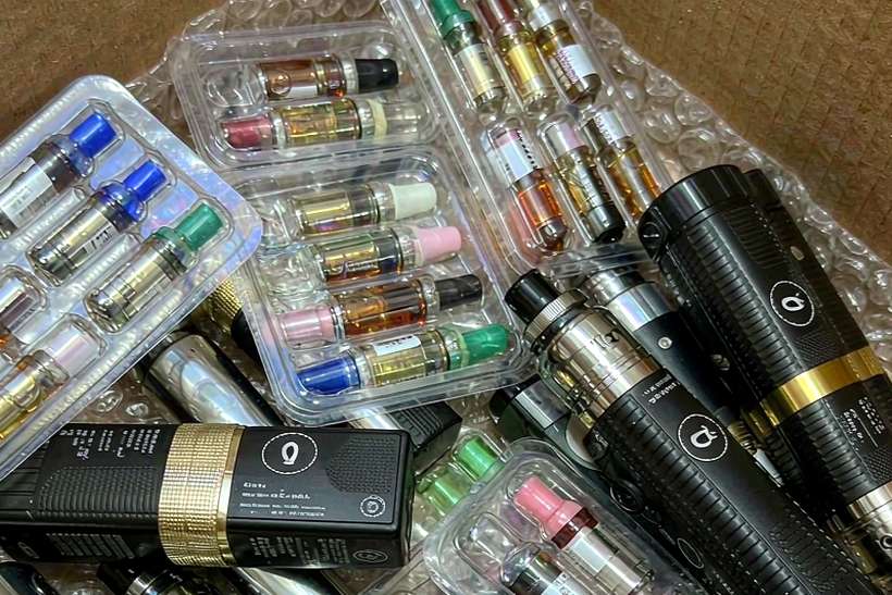 B2B Supply of VapeCon products in Naples — express air