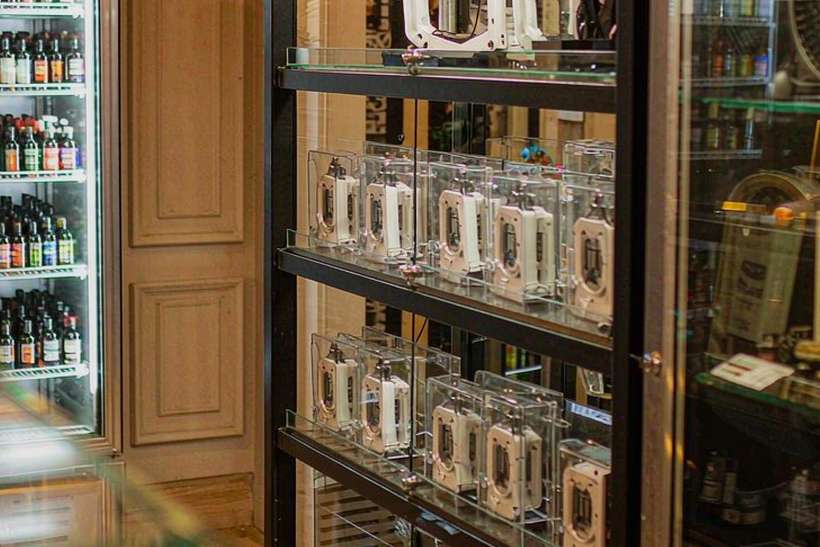 Bulk Distribution for VapeCon products in Naples — container load