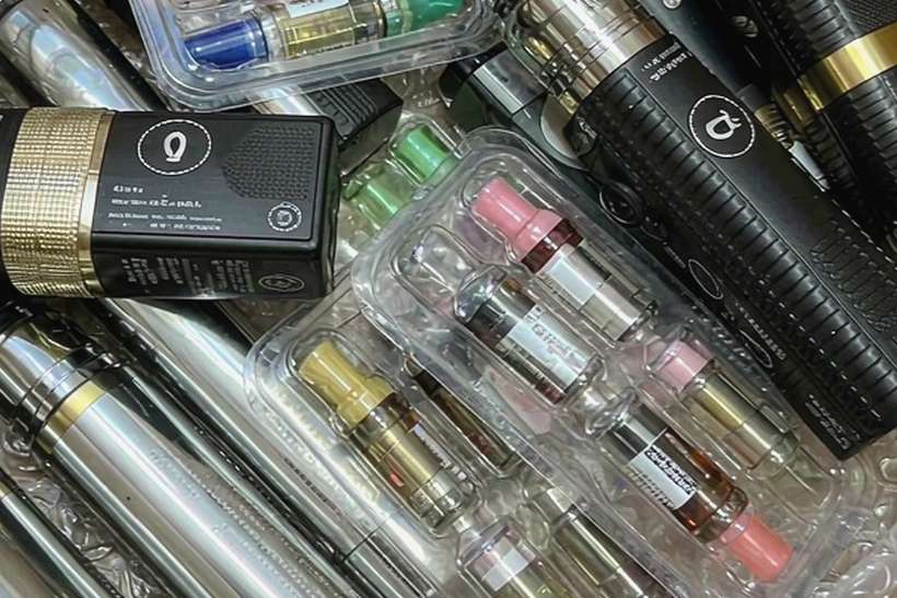 Buyer's Guide to VapeCon disposables — bulk case