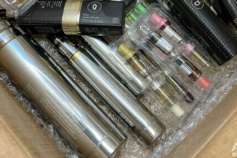 Buyer's Guide to VapeCon e-liquid — container load
