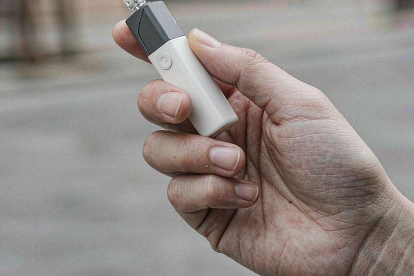 Case Study: VapeCon kits — EU stock
