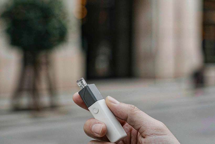 Comparison of Naples VapeCon Suppliers — EU stock