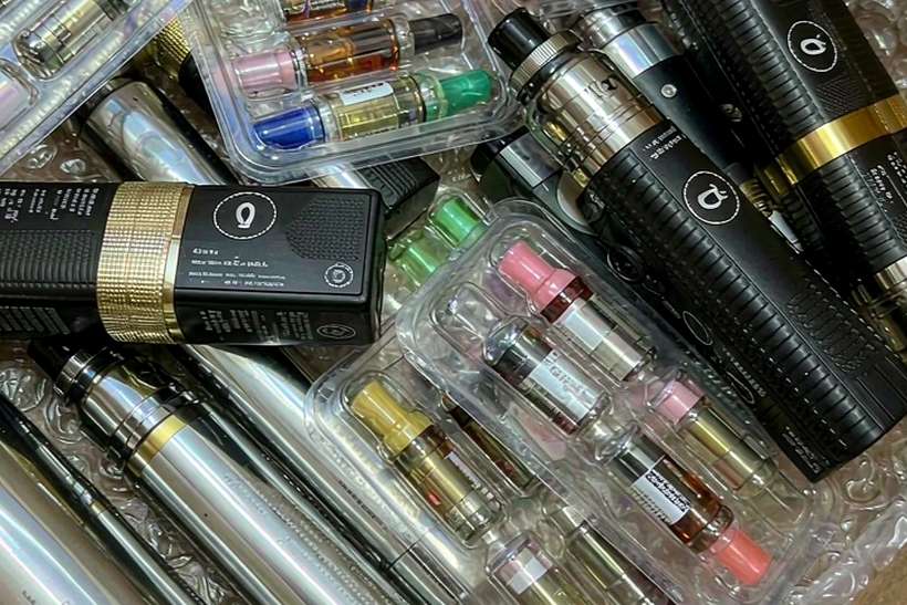 Comparison of VapeCon accessories Suppliers — US warehouse