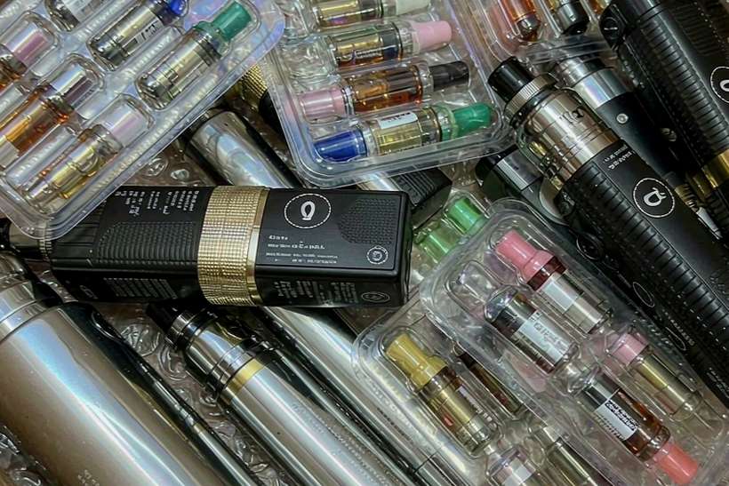 Comparison of VapeCon products in Naples Suppliers — OEM available