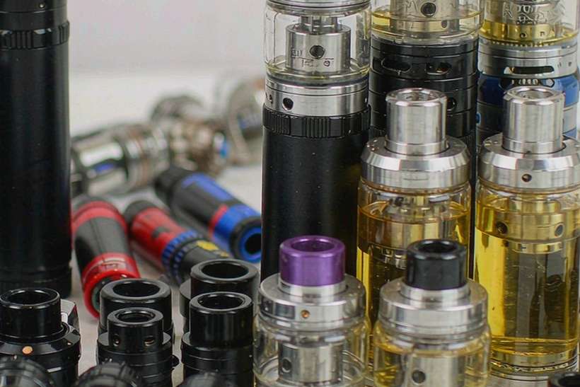 Device Catalog for VapeCon products in Naples — Spring catalog
