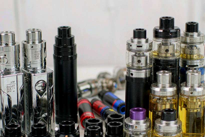 How to Store VapeCon e-liquid — container load