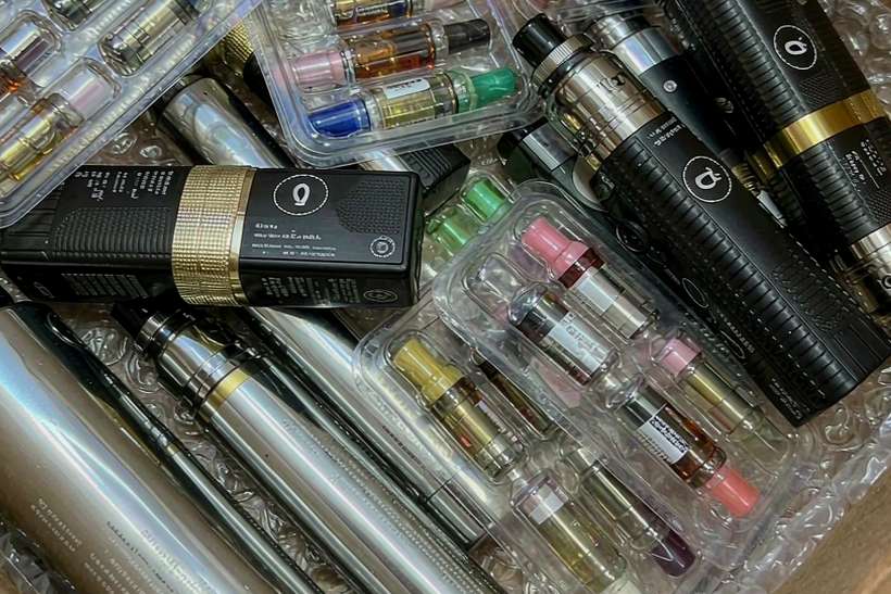 How to Store VapeCon in Naples — OEM available