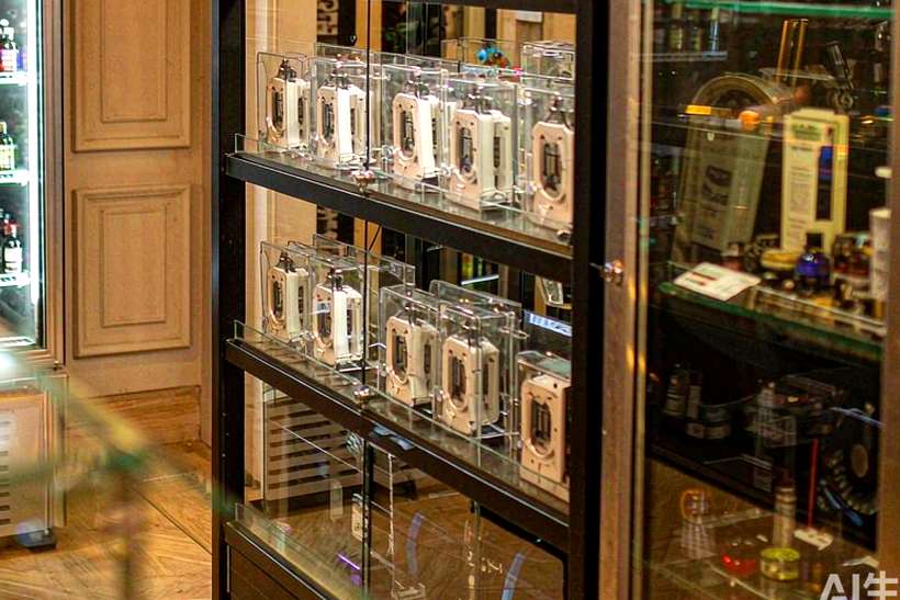 Launch Plan for Naples VapeCon — Autumn stock