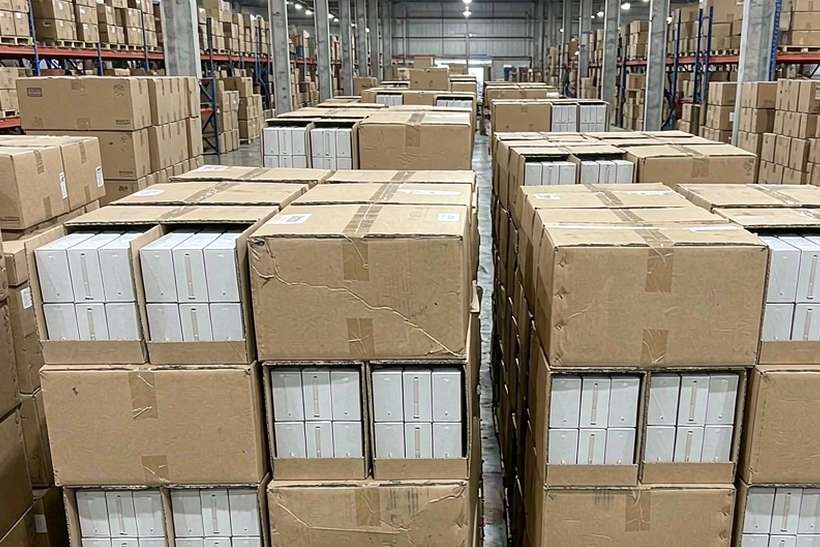 Launch Plan for VapeCon pods — US warehouse