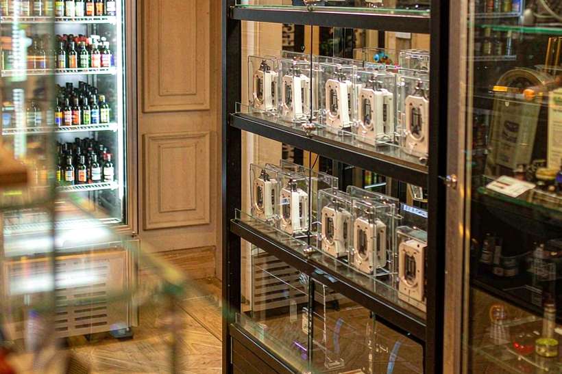 Launch Plan for VapeCon products in Naples — Summer deals