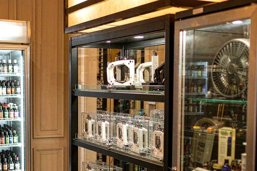 Market Overview of VapeCon products in Naples — express air