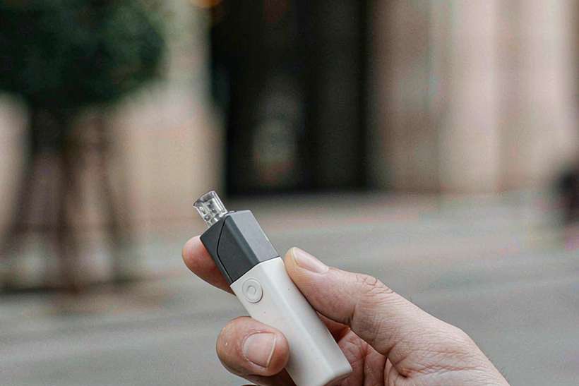Market Overview of VapeCon products in Naples — limited batch