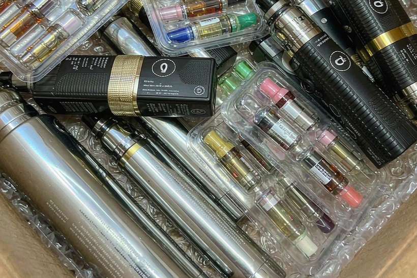 Market Overview of VapeCon tanks — bulk case