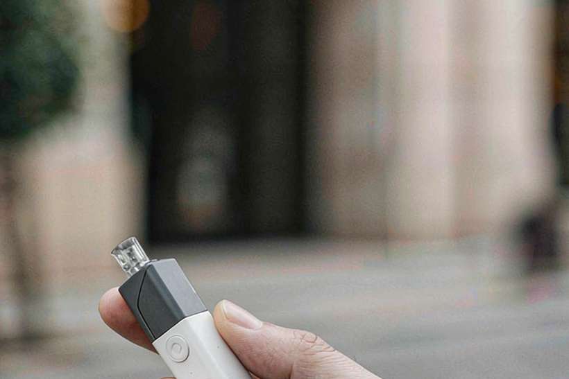 MOQ and Lead Time for VapeCon products in Naples — container load