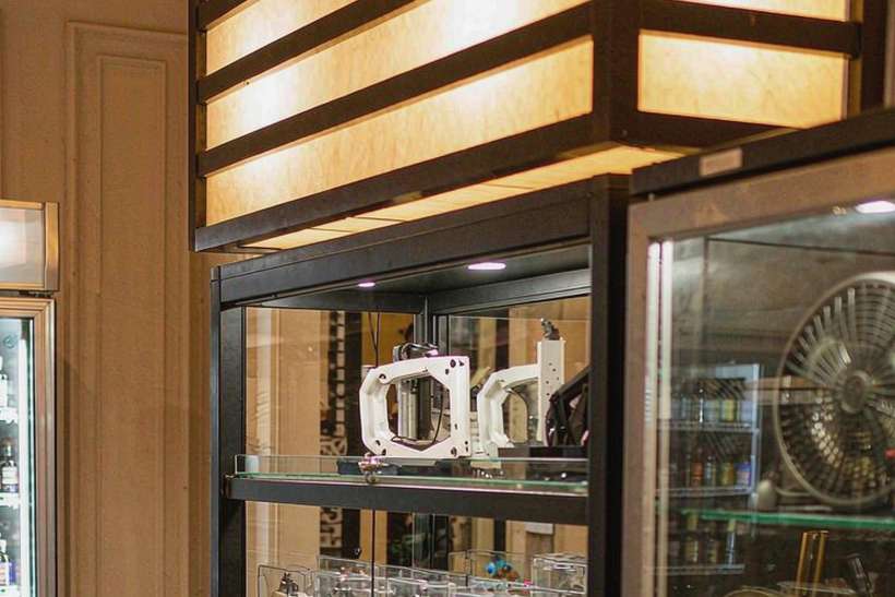 MOQ and Lead Time for VapeCon products in Naples — express air
