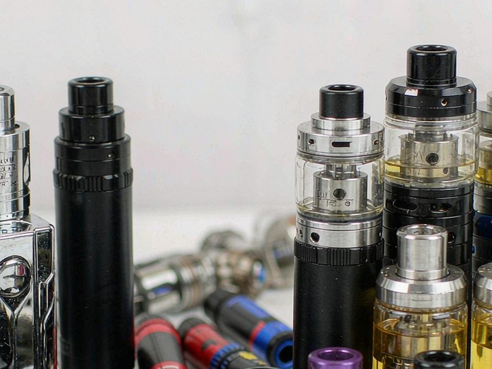 MOQ and Lead Time for VapeCon products in Naples — wholesale only