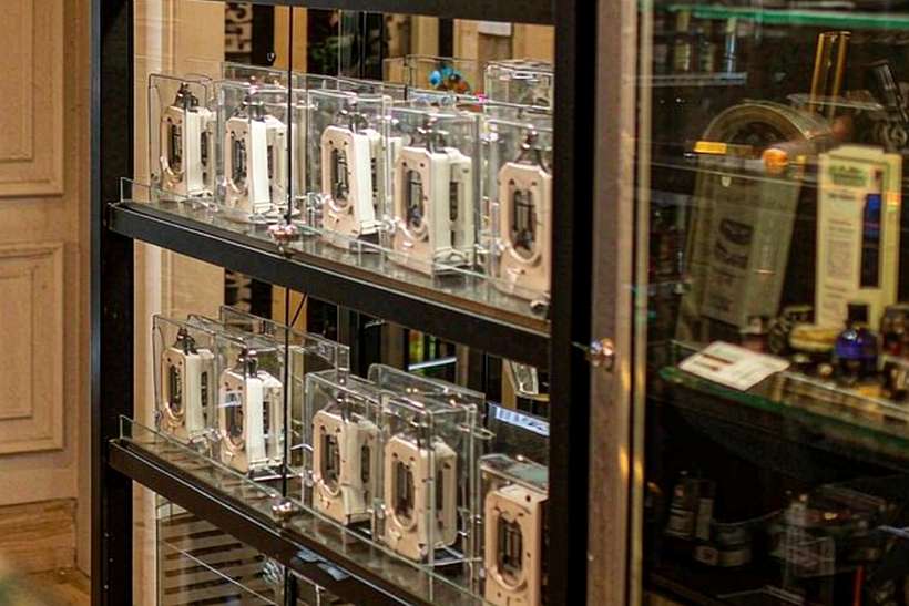 OEM and ODM Options for VapeCon e-liquid — bulk case