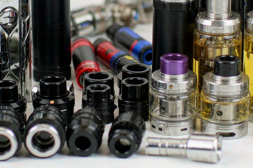 Regional Review of VapeCon accessories — bulk case