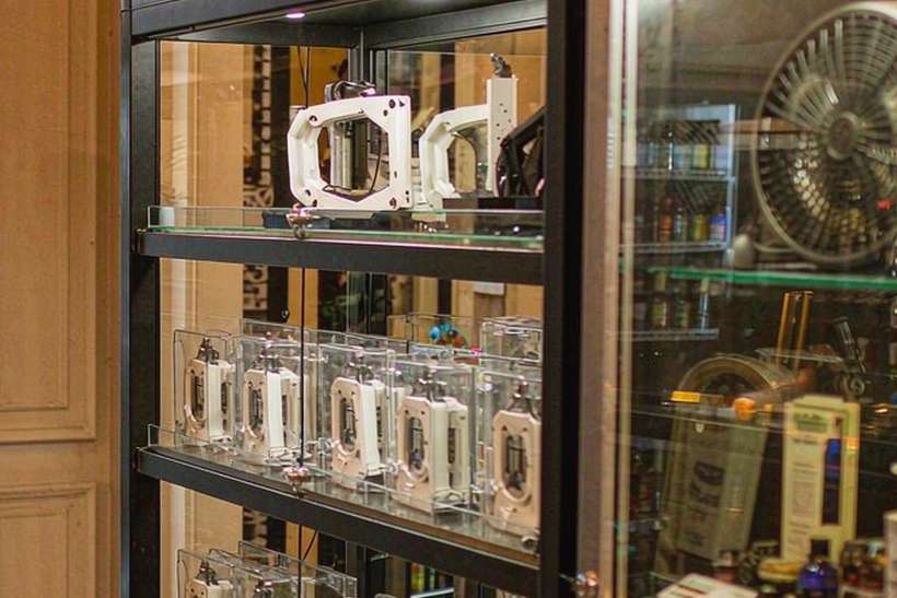 Regional Review of VapeCon products in Naples — container load