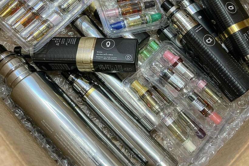 Reseller Guide to Naples VapeCon — container load