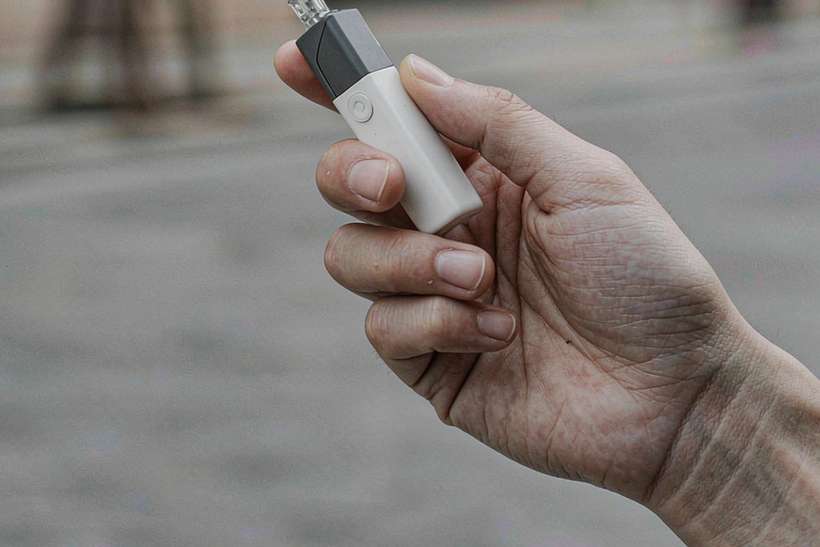 Restocking VapeCon disposables — Middle East