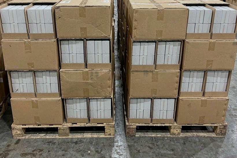 Restocking VapeCon products in Naples — Asia Pacific
