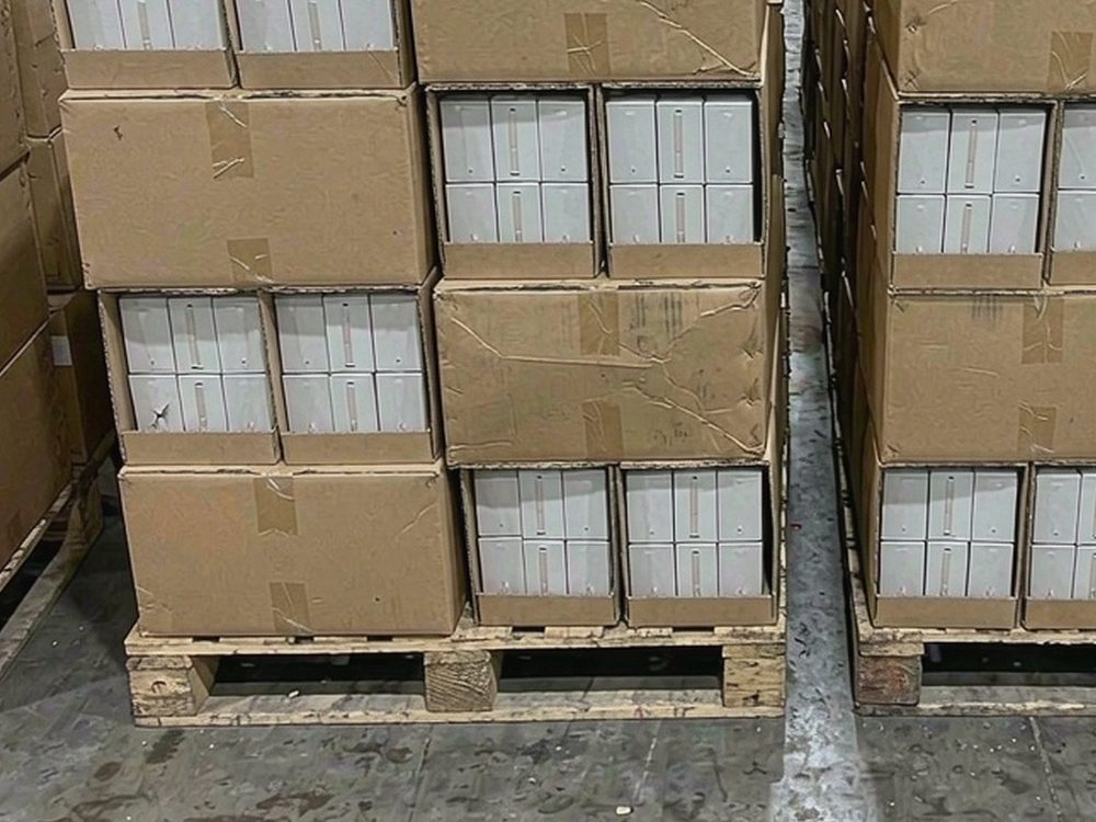 Restocking VapeCon products in Naples — with fast shipping