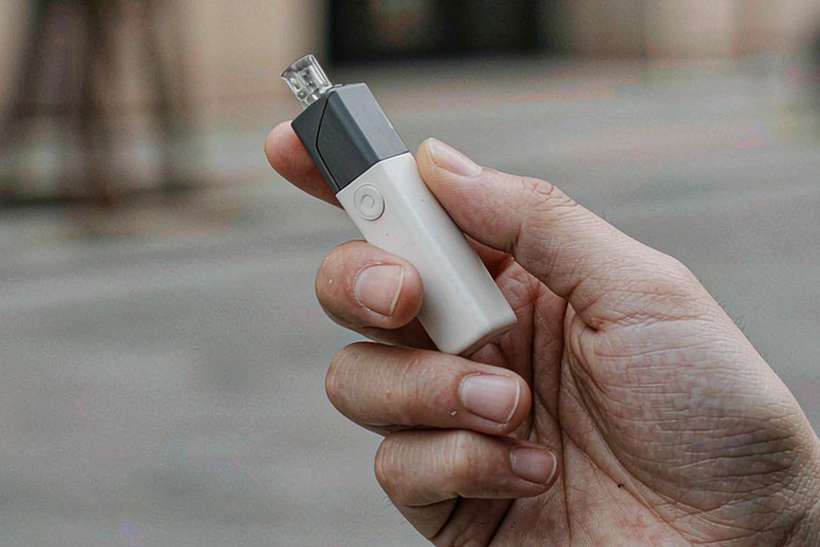 Sourcing Report on VapeCon in Naples — small parcel