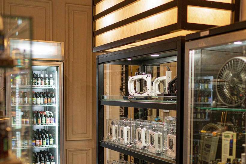 Trend Report on VapeCon products in Naples — express air