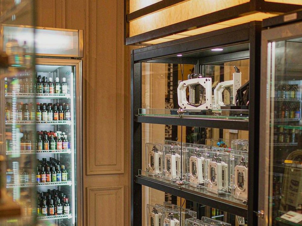Warehouse Options for Naples VapeCon — wholesale only
