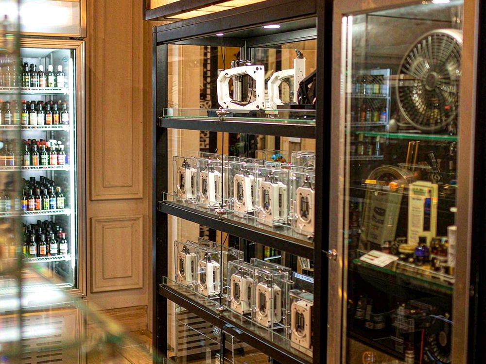 Warehouse Options for VapeCon in Naples — no minimum MOQ