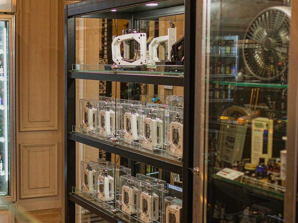 Warehouse Options for VapeCon products in Naples — with fast shipping