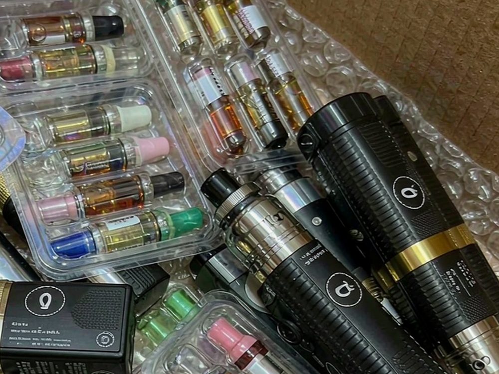 Wholesale VapeCon disposables — premium tier